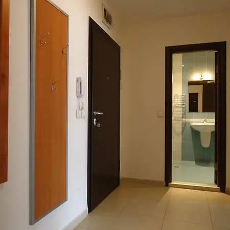 Blvd Apartment